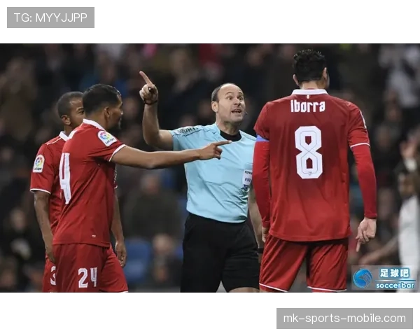 未经许可入场如何判罚？足球规则中此类违规的关键细节揭秘